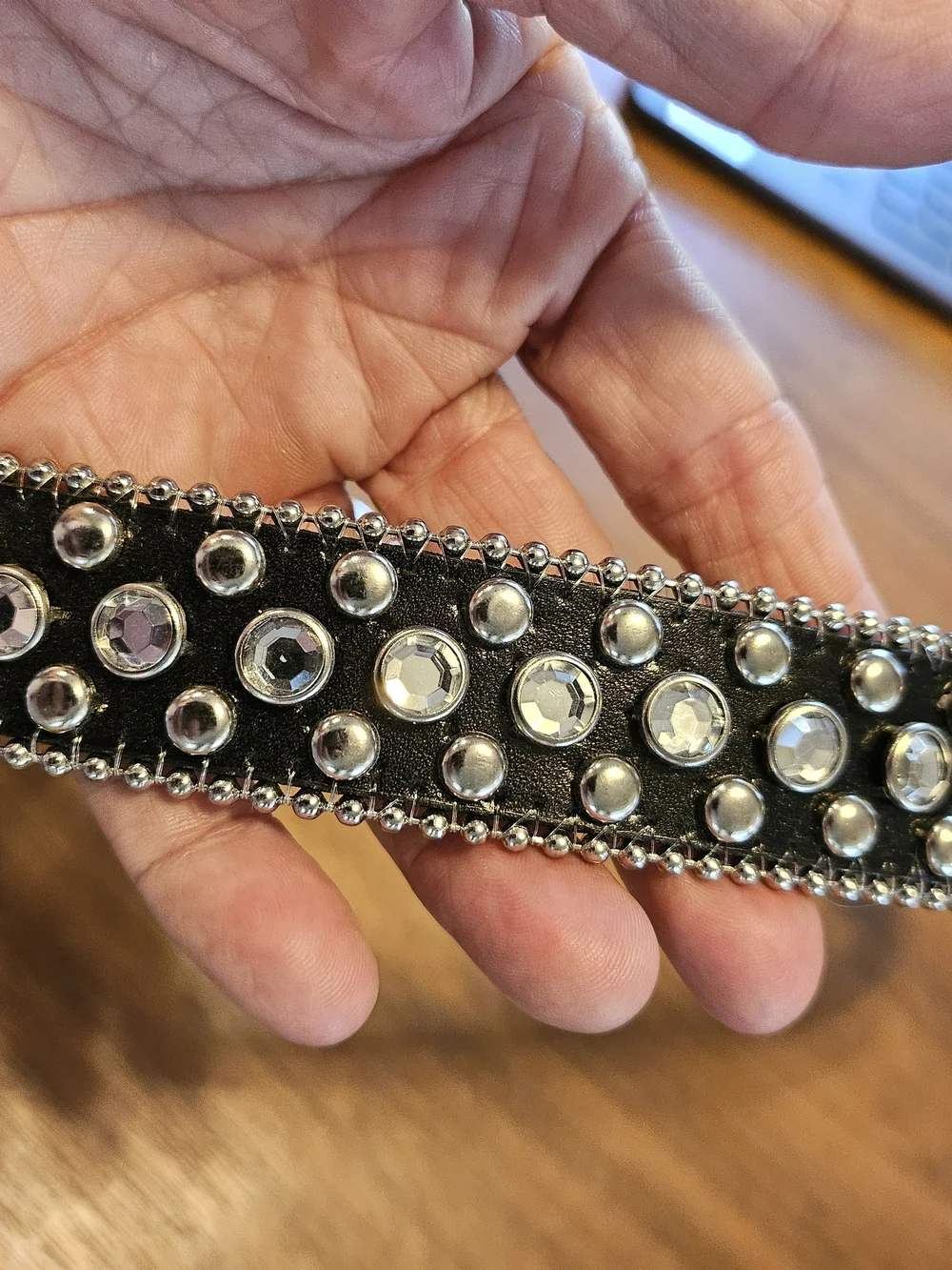 Blingy Silver Crystal Rhinestone -Embellished Western Buckle Women's Belt M